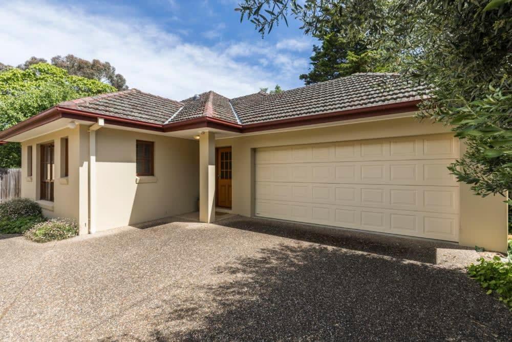 3 Bdrm 2 Bthrm House Close To Canberra Cbd & Anu Bagian luar foto