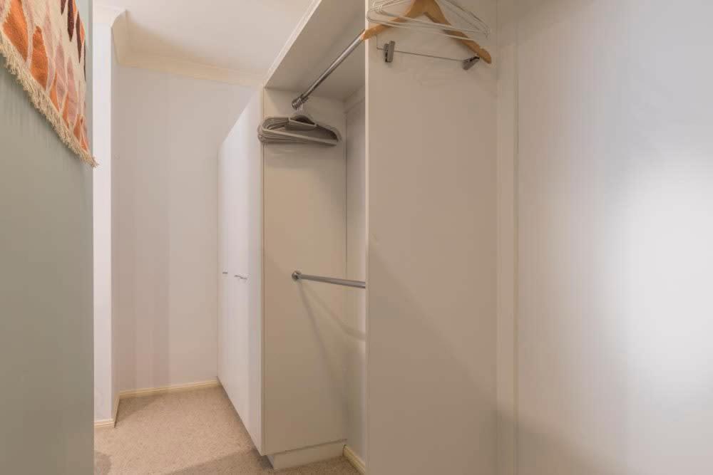 3 Bdrm 2 Bthrm House Close To Canberra Cbd & Anu Bagian luar foto