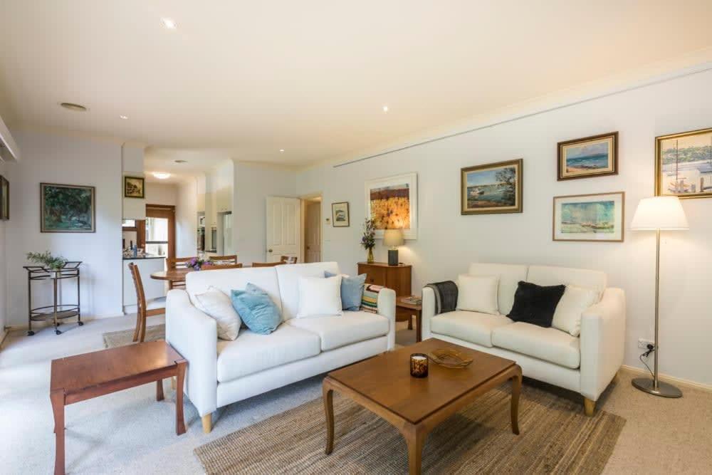 3 Bdrm 2 Bthrm House Close To Canberra Cbd & Anu Bagian luar foto